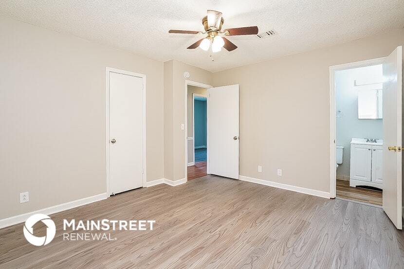 Building Photo - 4336 Central Valley Dr