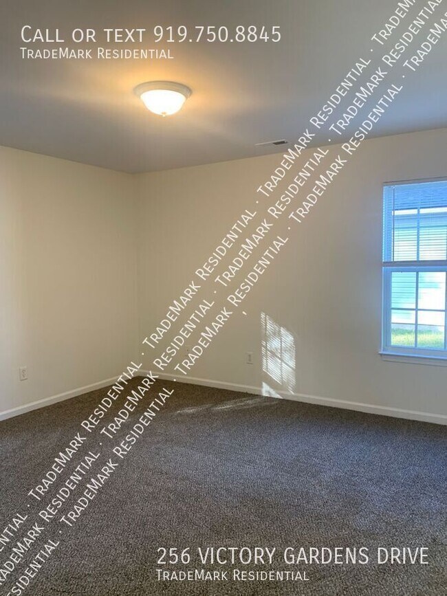 Building Photo - 256 Victory Gardens Dr