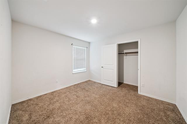 Building Photo - 809 Farmstead Wy
