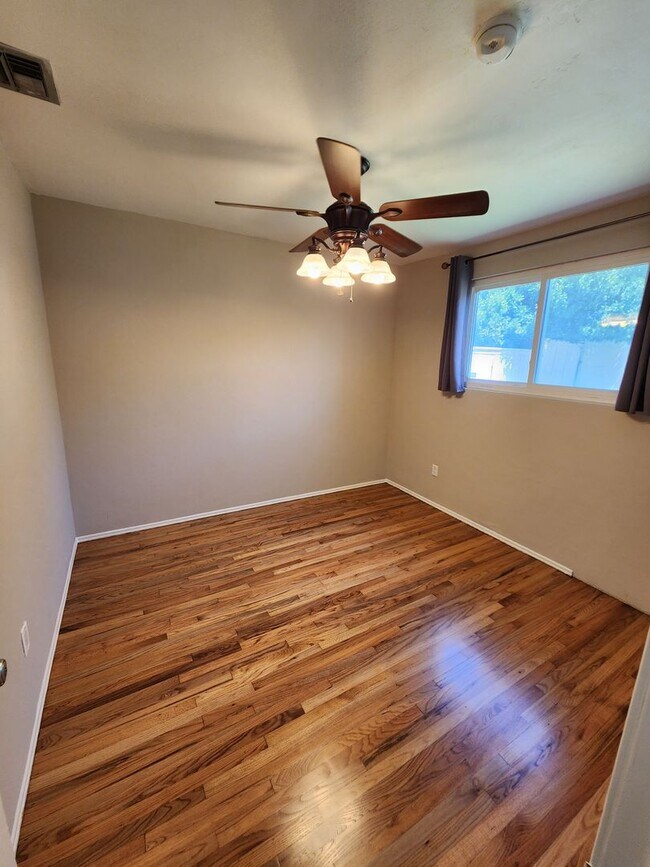 Building Photo - Single Story 4 Bedroom House in Clairemont/Bay Park