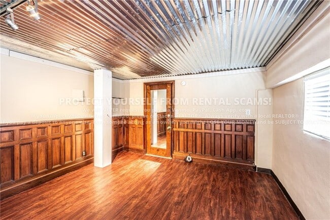 Building Photo - 311 Eureka Aly