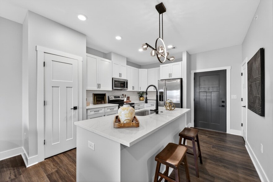 Building Photo - The Lofts at River Creek