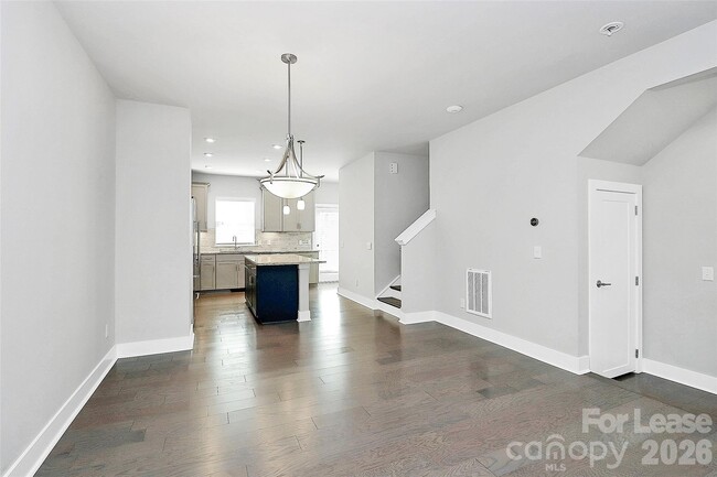 Building Photo - 3726 Sky Haven Dr