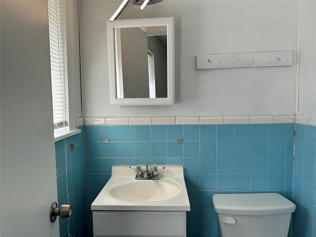 Building Photo - 3211 Poplar St