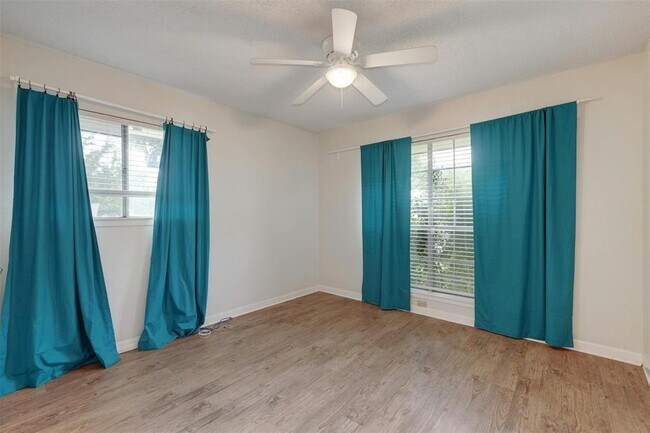 Building Photo - 8001 Ceberry Dr