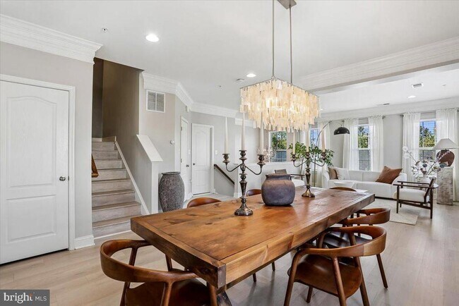 Building Photo - 402 Orchard Ridge Dr