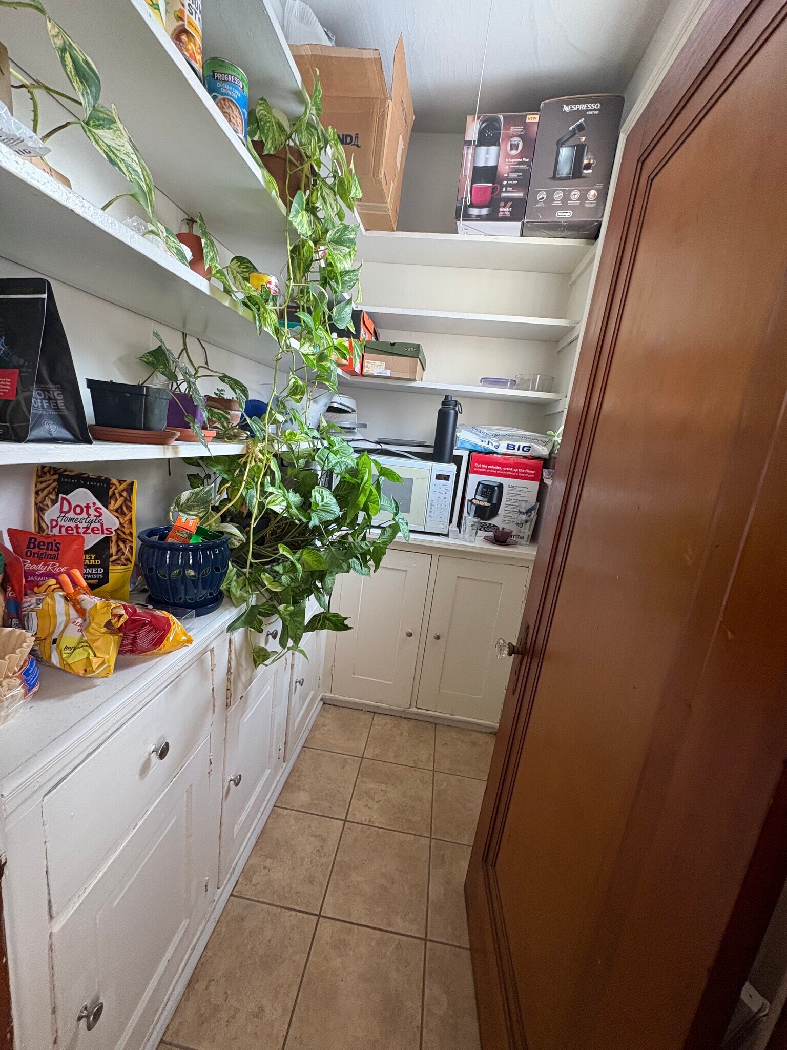 Building Photo - 3355 N Bartlett Ave