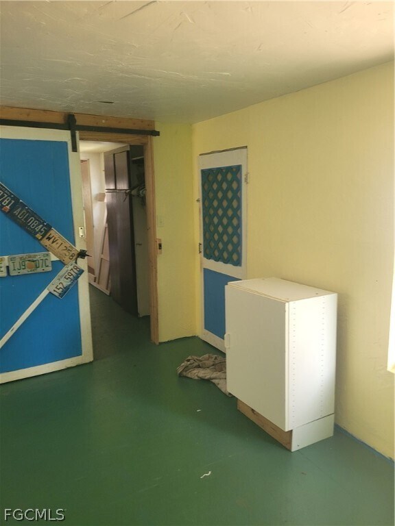 Building Photo - 8230 Tolles Dr