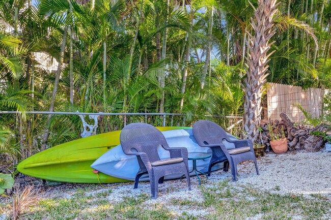 Building Photo - 28 Michiana Dr