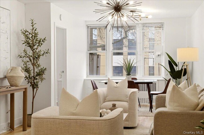 Building Photo - 610 Waring Ave