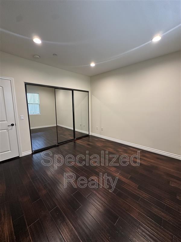 Building Photo - 10921 Whipple St