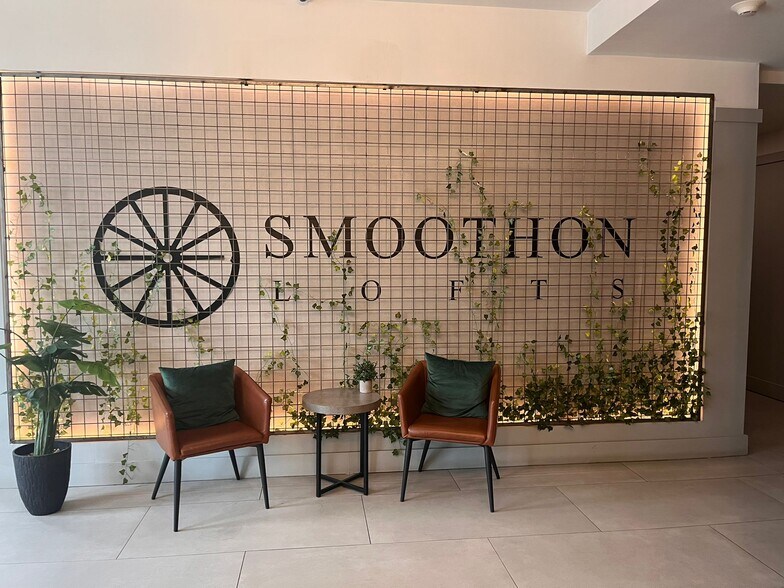 Building Photo - 568 Communipaw Ave