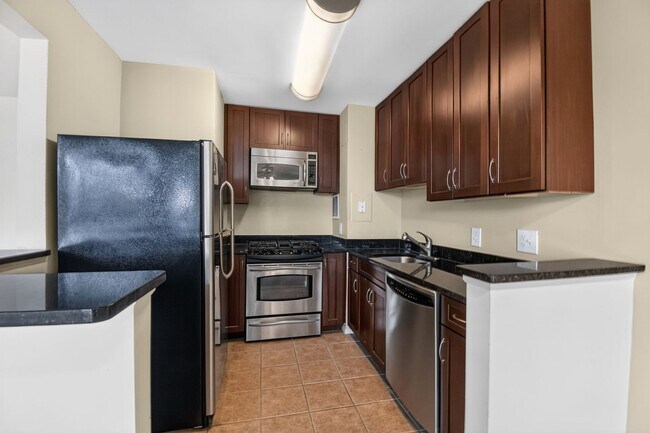 Building Photo - 12 S Van Dorn St