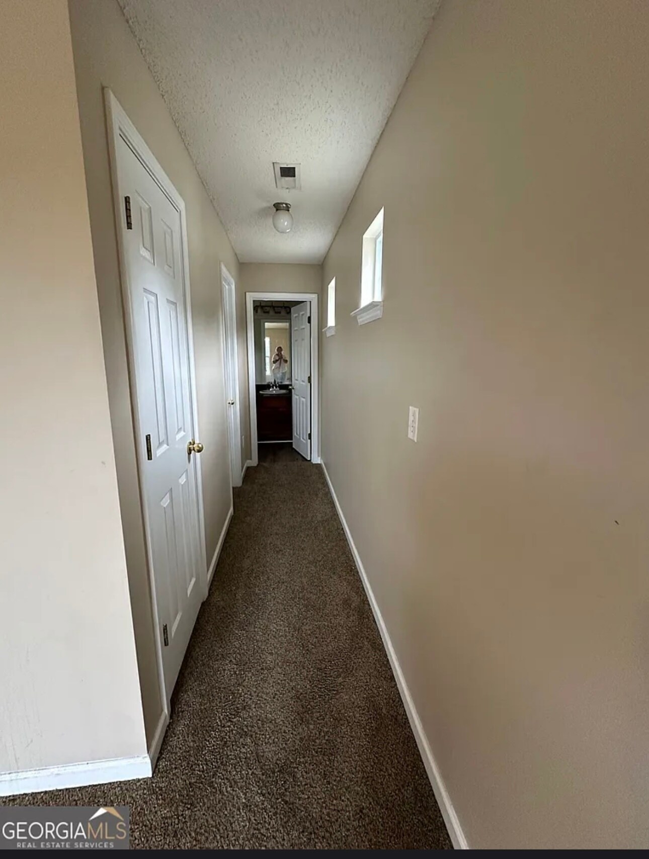 Building Photo - 500 Jaclyn Cir