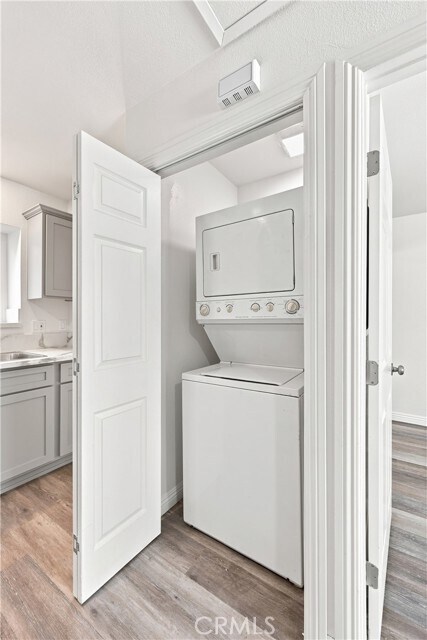 Building Photo - 10646 S Wilton Pl