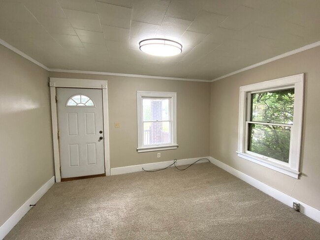 Building Photo - Available E Peoria 3BR/1BA w/Garage