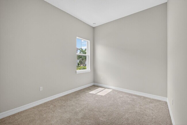 Building Photo - 10904 Stellar Cir