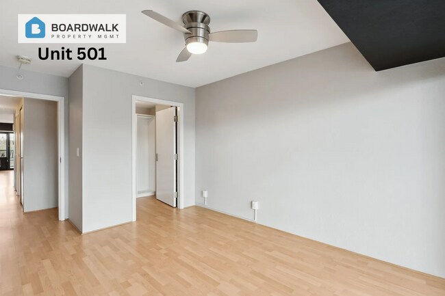 Building Photo - 417 E Kiowa St