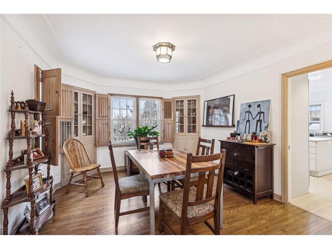 Building Photo - 1197 W Como Blvd