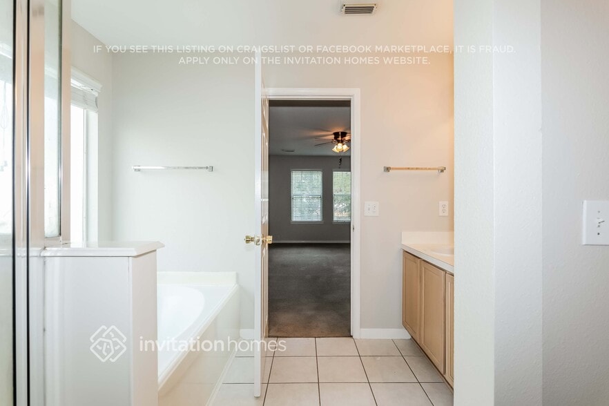 Building Photo - 17326 Turquoise Stream Dr