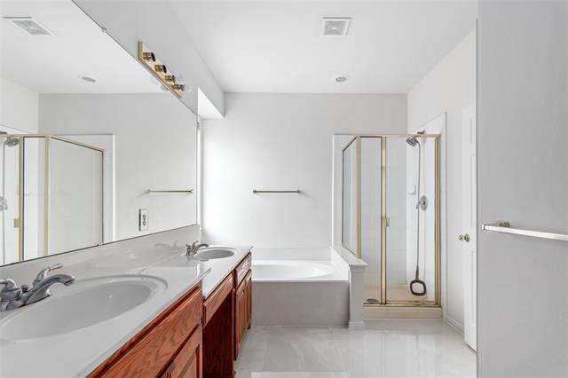 Building Photo - 915 Falcon Trail