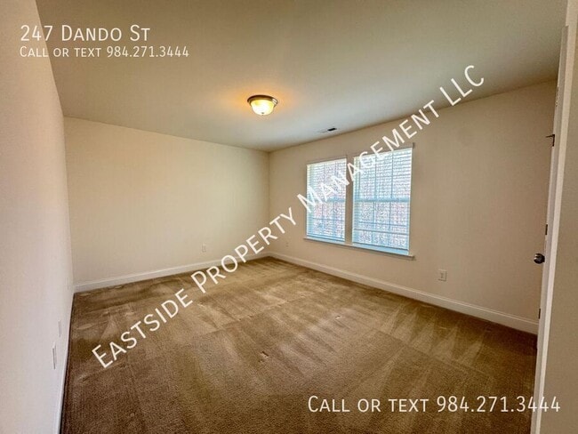 Building Photo - 247 Dando St