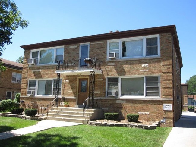 Primary Photo - 214-218 S Myrtle Ave