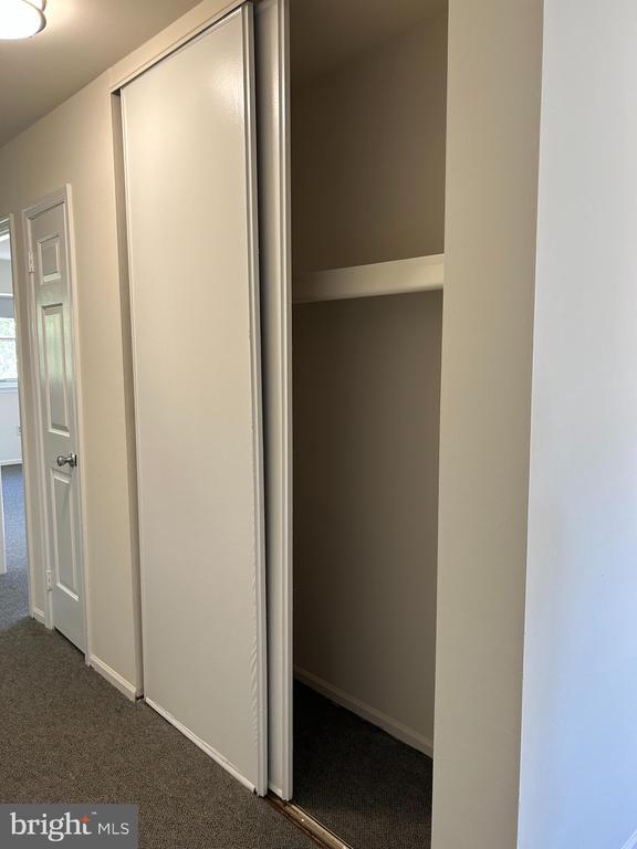 Building Photo - 2410 David Dr