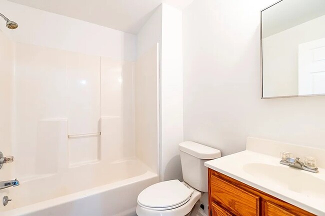 Bathroom 1 - 1313 Montego Ct