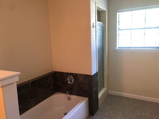 Building Photo - 268 Quail