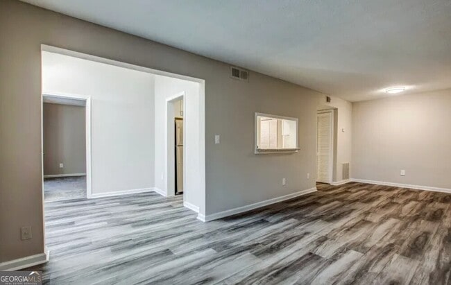 Building Photo - 2845 Holcomb Bridge Rd