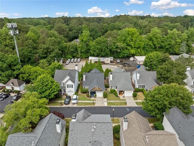 Building Photo - 726 Gardenside Cir SE