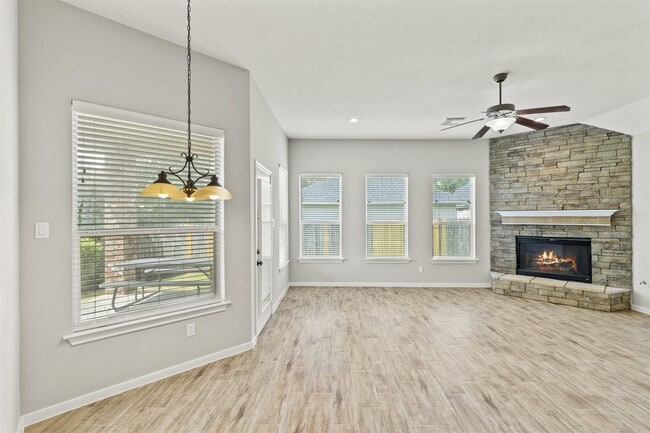 Building Photo - 521 Ironwood Forest Dr