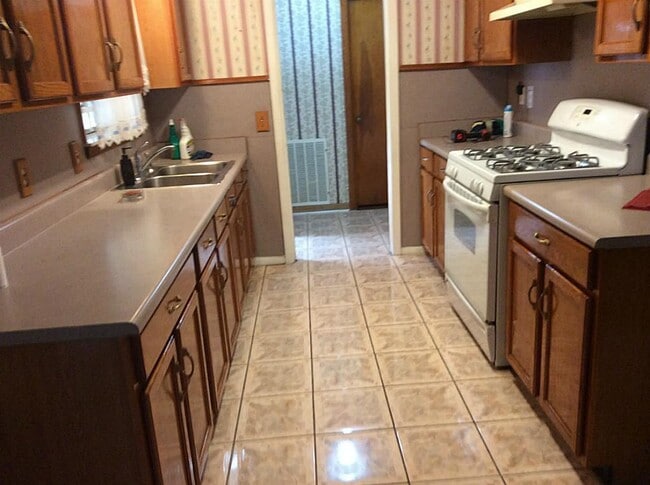 Building Photo - 4033 Osby Dr