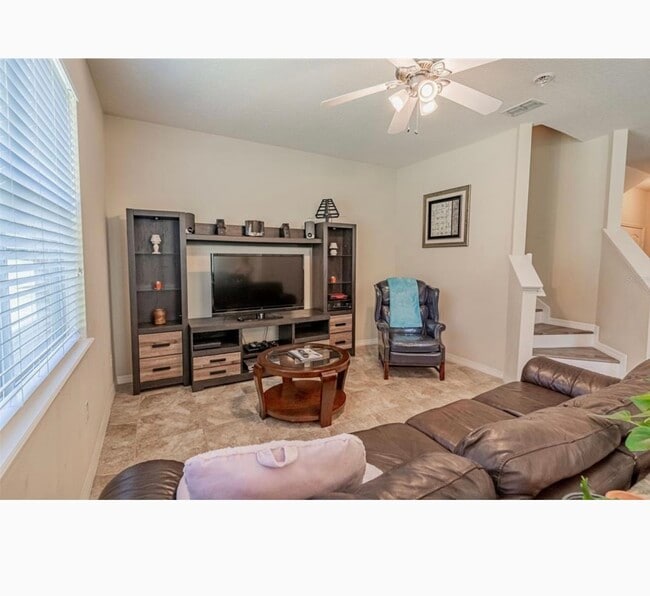 Building Photo - 2152 Betsy Ross Ln