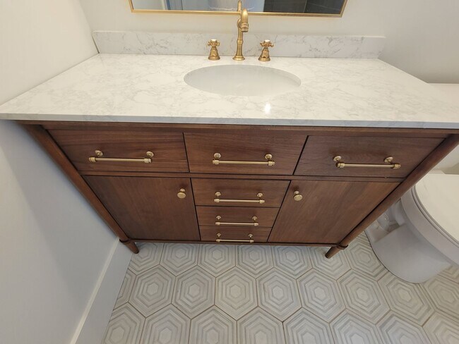 Building Photo - Live Stylishly in History — Professionally...
