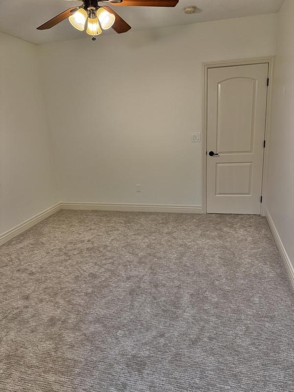 Building Photo - 14328 S Log Home Ln