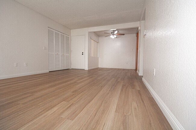 Building Photo - 22840 Hilton Head Dr