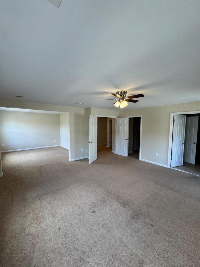 Building Photo - 24877 Myers Glen Pl