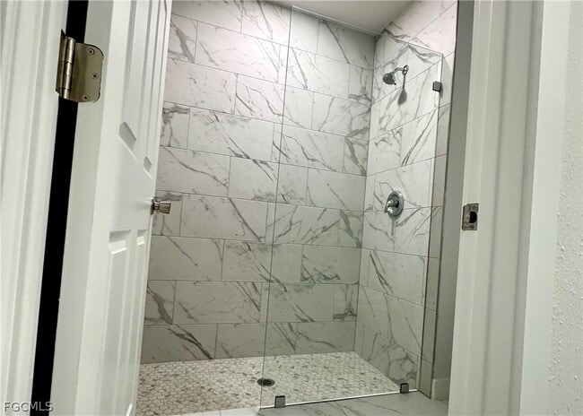 Building Photo - 825 Porter St E