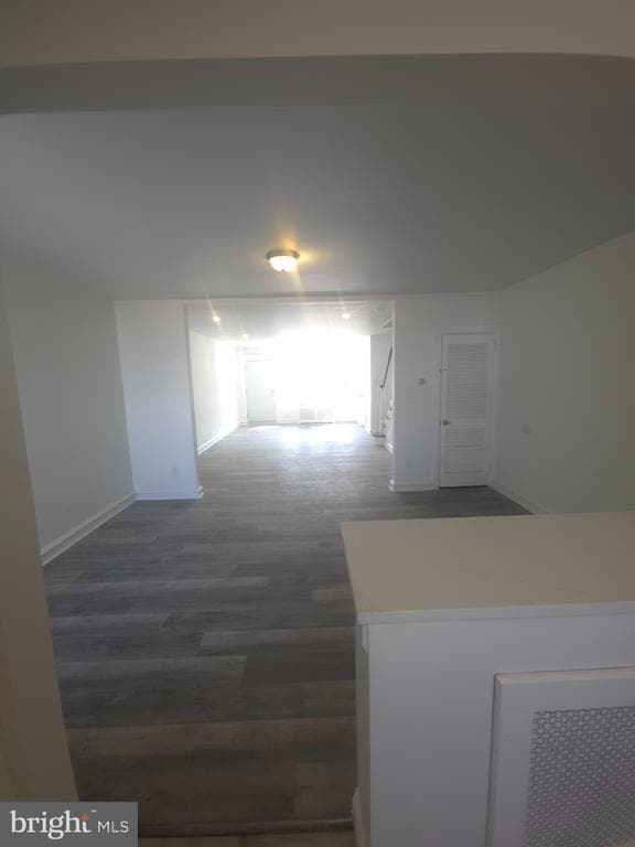 Building Photo - 154 N Carol Blvd