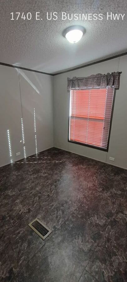 Building Photo - 1740 E U.S. Business 83