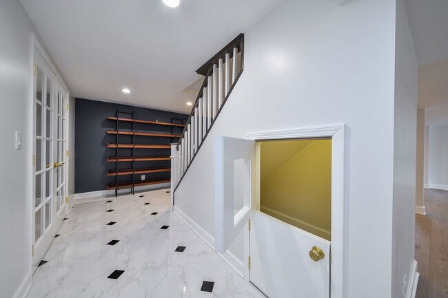 Building Photo - 945 Anne Rd