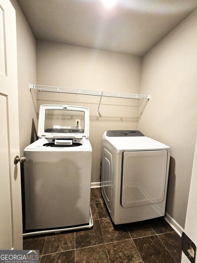 Building Photo - 1866 Castleberry Ln