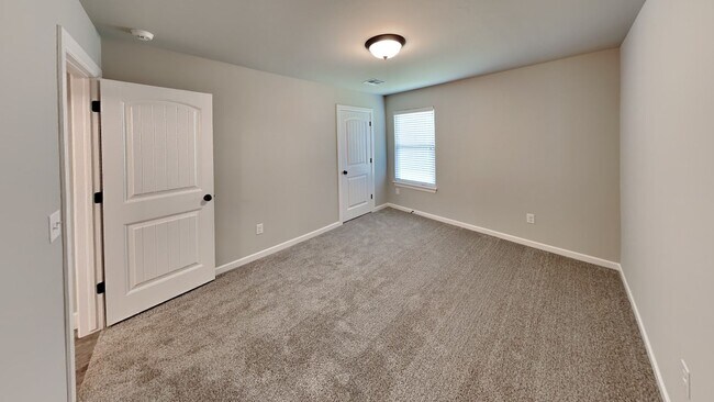 Building Photo - 9901 Quarter Horse Trl