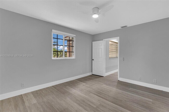 Building Photo - 1140 Cedar Falls Dr