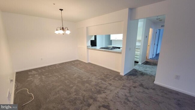 Primary Photo - 1402 Waters Edge Dr