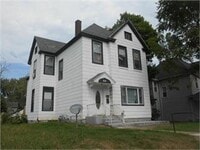 Building Photo - 616 W 14th St