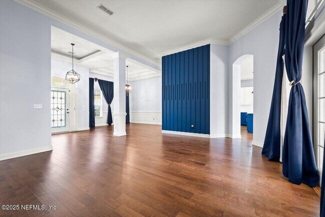 Building Photo - 577 Golden Links Dr