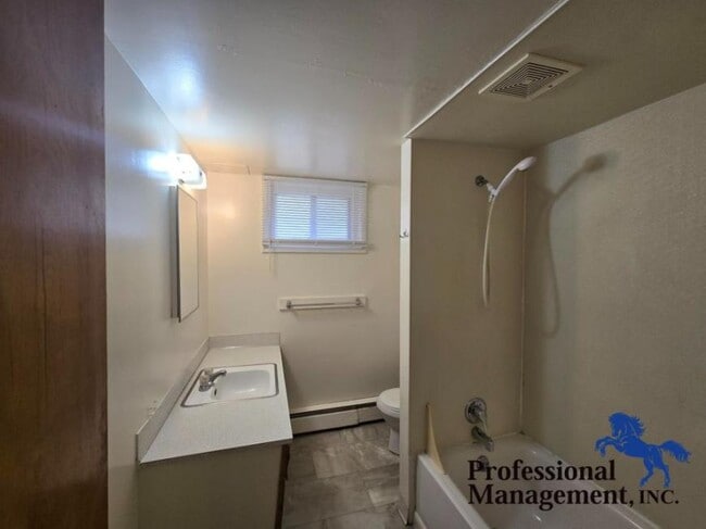Building Photo - 2 bedroom in Billings MT 59102